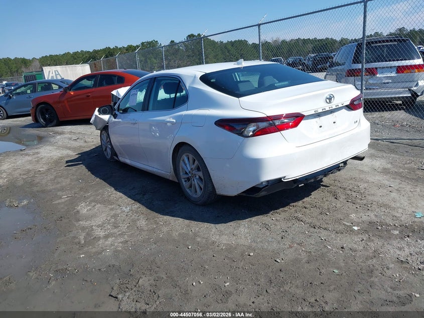 2024 Toyota Camry Le