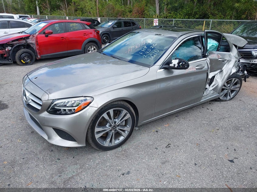 2019 Mercedes-Benz C 300