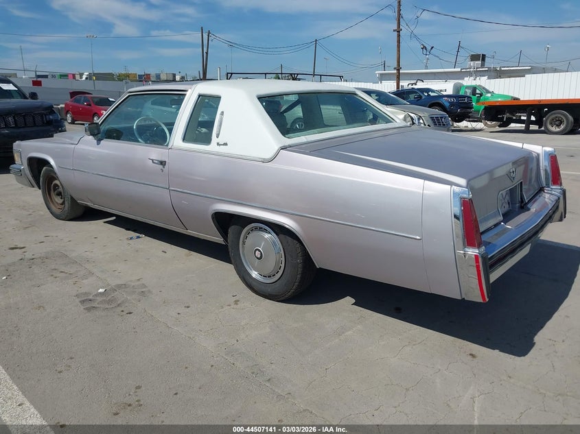 1977 CADILLAC DEVILLE auction photo 3