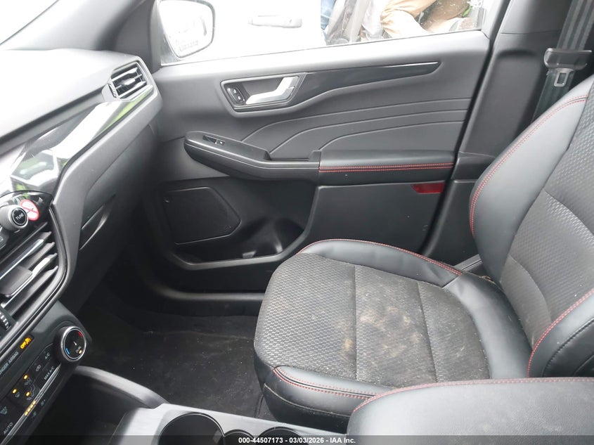 2026 Ford Escape St-Line