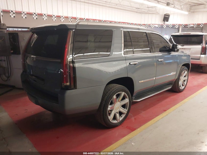2016 Cadillac Escalade Luxury Collection
