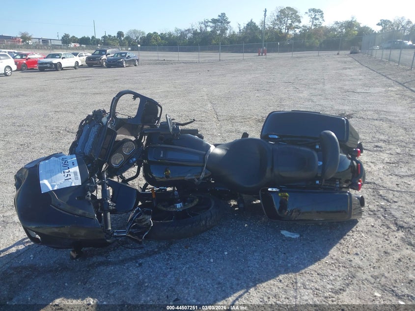 2022 Harley-Davidson Fltrxs VIN: 1HD1KTP1XNB637843 Lot: 44507251