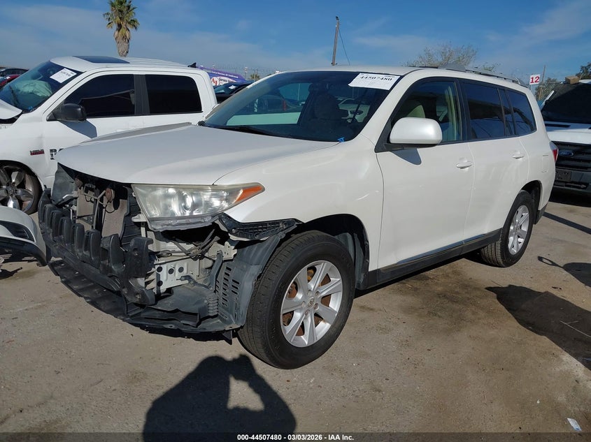 2013 Toyota Highlander Base V6