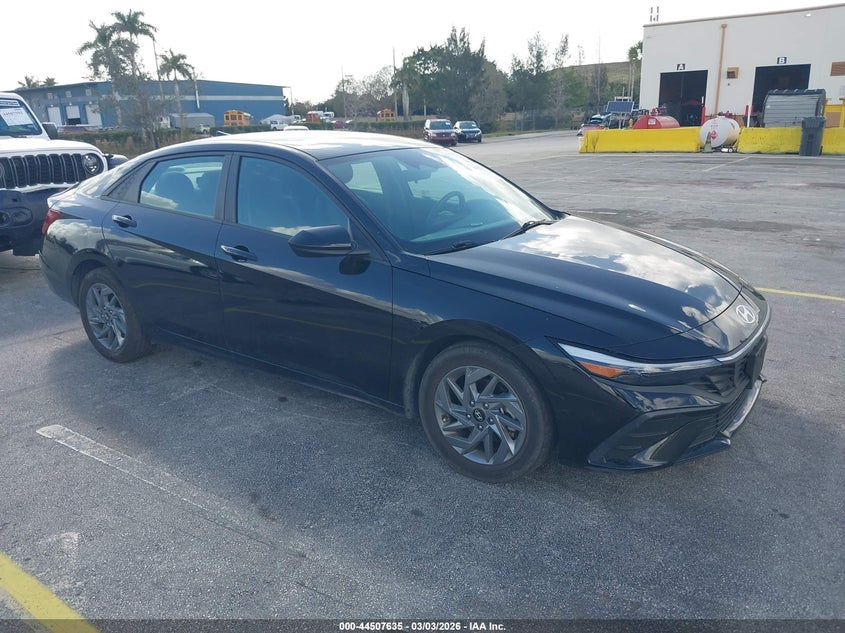 KMHLM4DG6RU751492 2024 Hyundai Elantra Sel auction photo 1