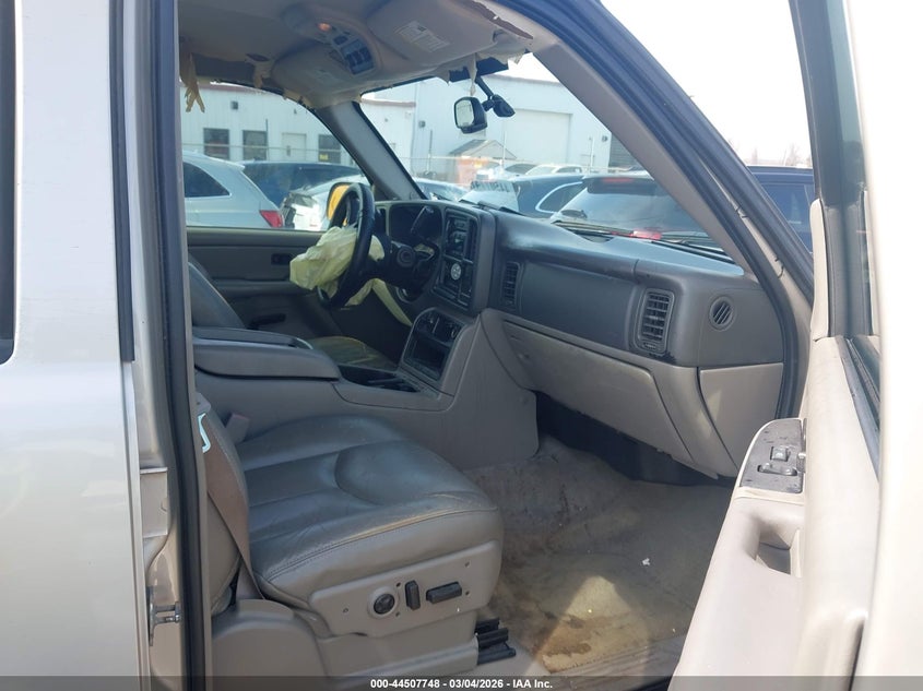 2005 Chevrolet Suburban 1500 Lt