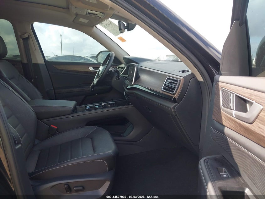 2025 Volkswagen Atlas 2.0T Sel