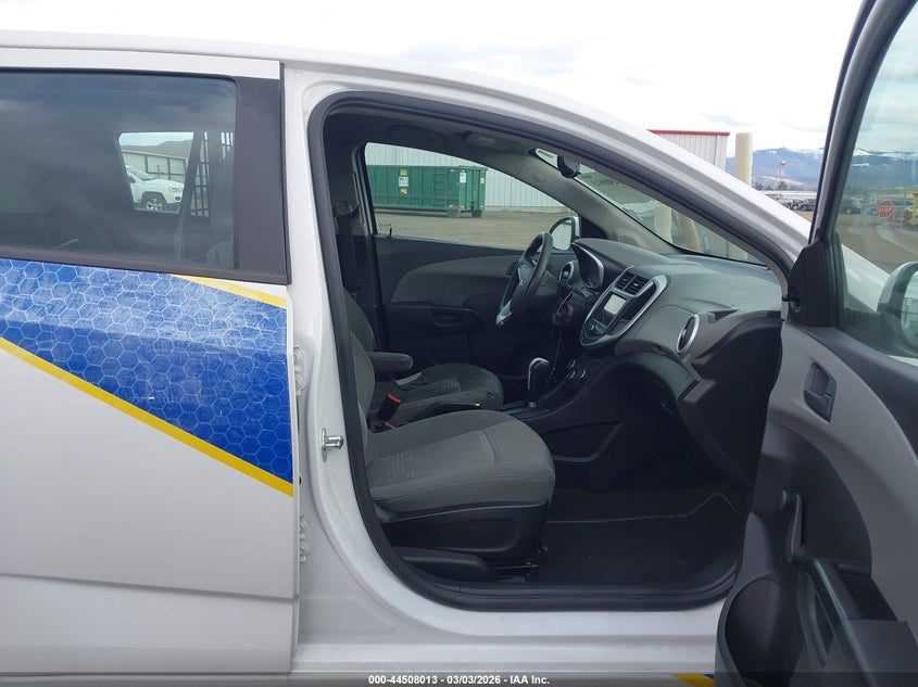 1G1JG6SB2K4105371 CHEVROLET SONIC LT AUTO 2019