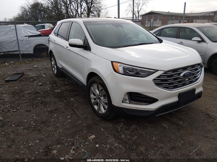 2020 Ford Edge Titanium