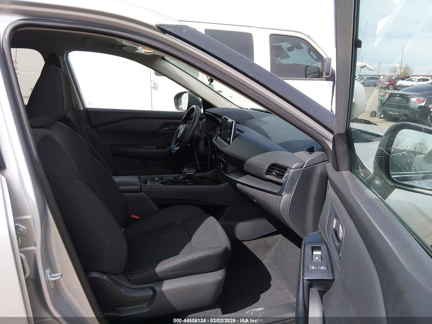 2024 Nissan Rogue S Fwd