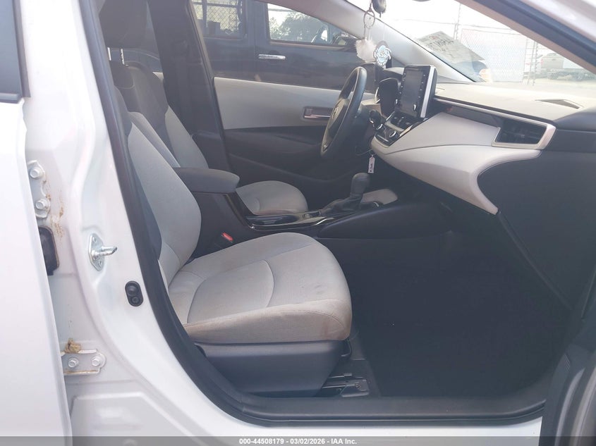 VIN JTDEPRAE9LJ007415 2020 TOYOTA COROLLA LE