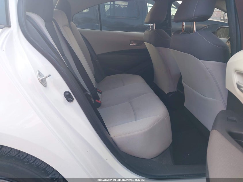 VIN JTDEPRAE9LJ007415 2020 TOYOTA COROLLA LE