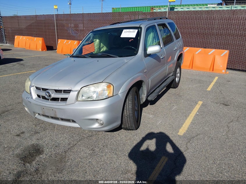 2005 Mazda Tribute S