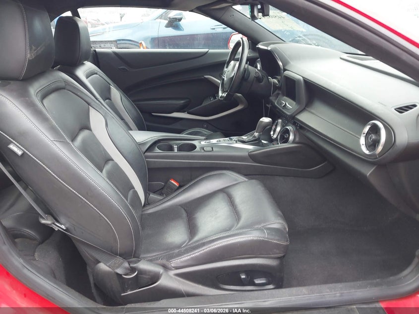 VIN 1G1FD3DS4M0101617 2021 CHEVROLET CAMARO RWD  2LT