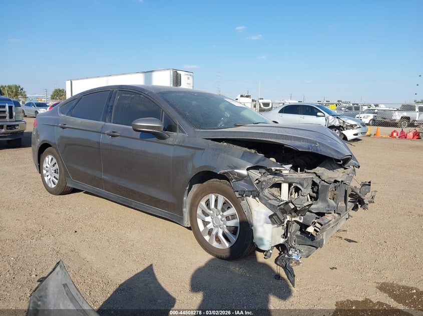 2013 Ford Fusion S
