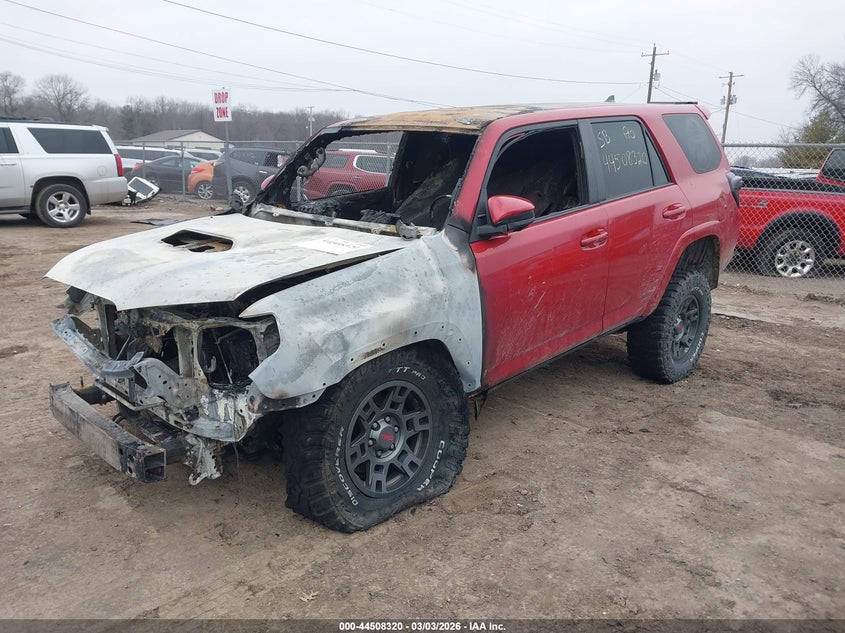 2019 TOYOTA 4RUNNER SPORT UTILITY VEHICLE 4.0L V-6 DOHC, VVT, 270HP