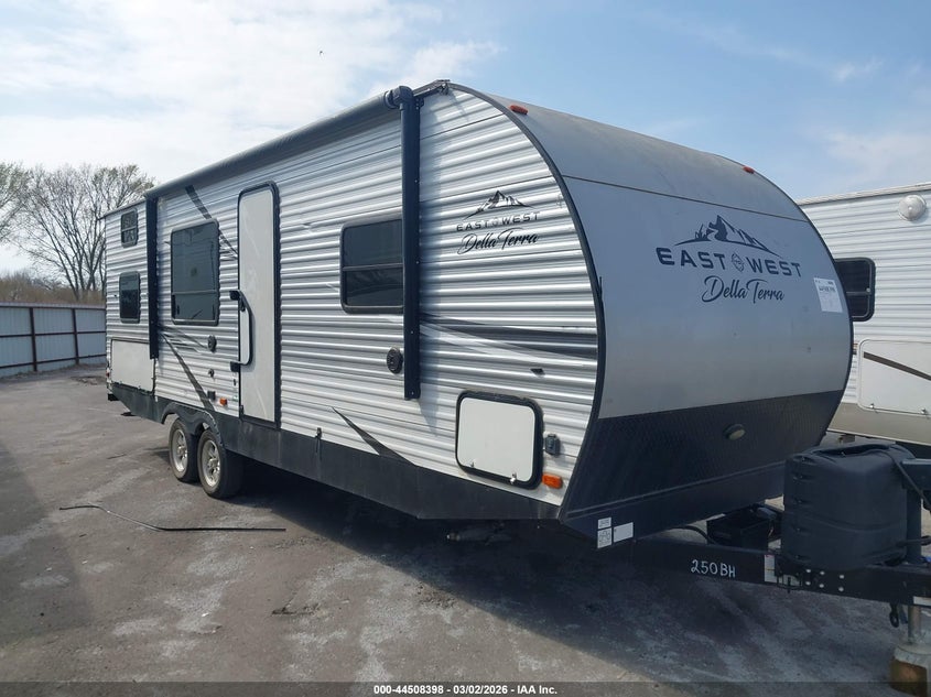 2020 East To West Camper