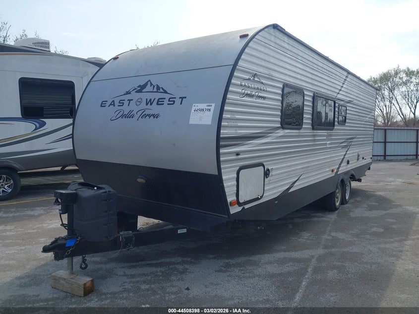 2020 East To West Camper