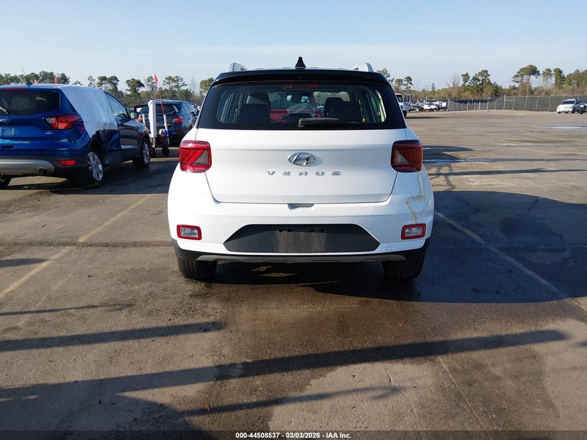 2022 Hyundai Venue Limited VIN: KMHRC8A36NU163222 Lot: 44508537