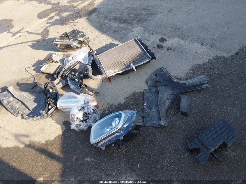 2022 Hyundai Venue Limited VIN: KMHRC8A36NU163222 Lot: 44508537