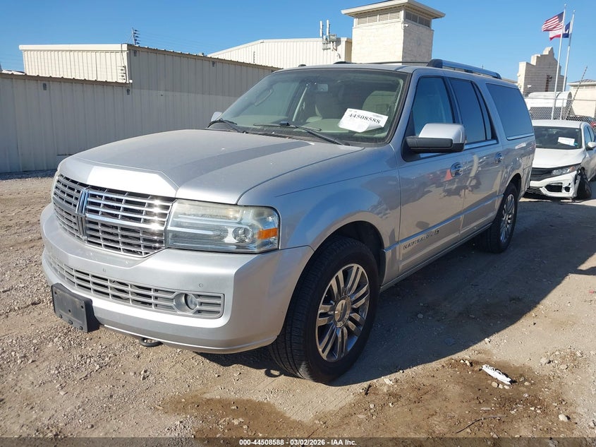 2010 Lincoln Navigator L