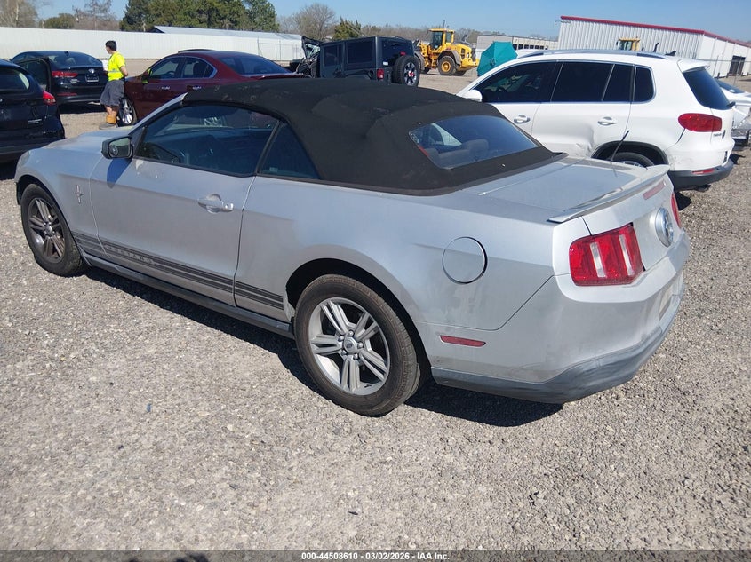 2010 Ford Mustang V6