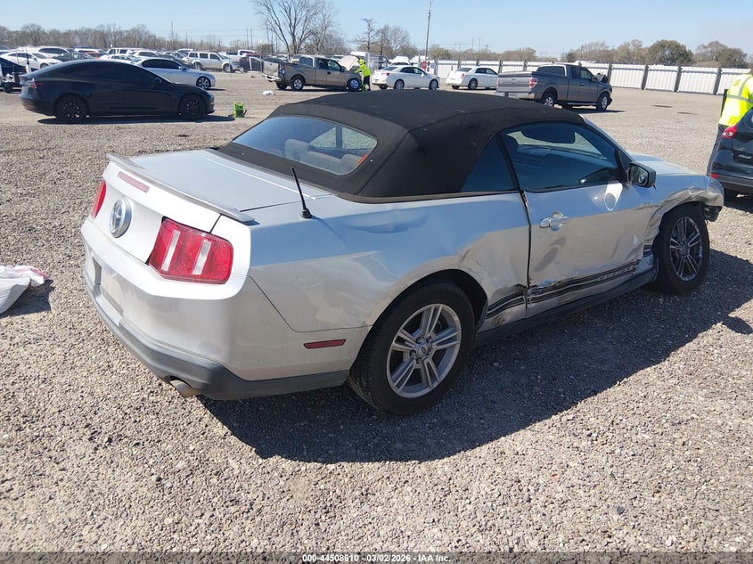 2010 Ford Mustang V6