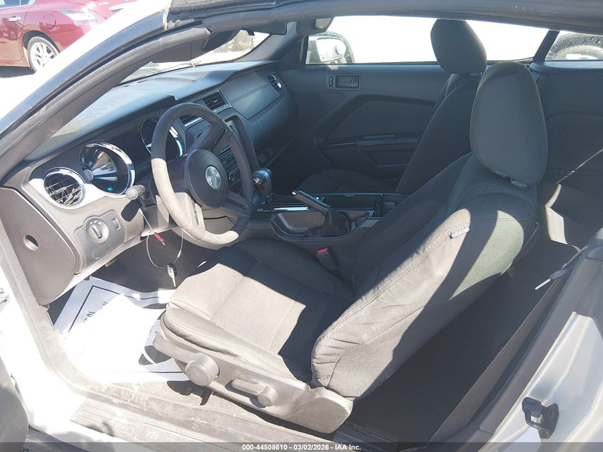 2010 Ford Mustang V6