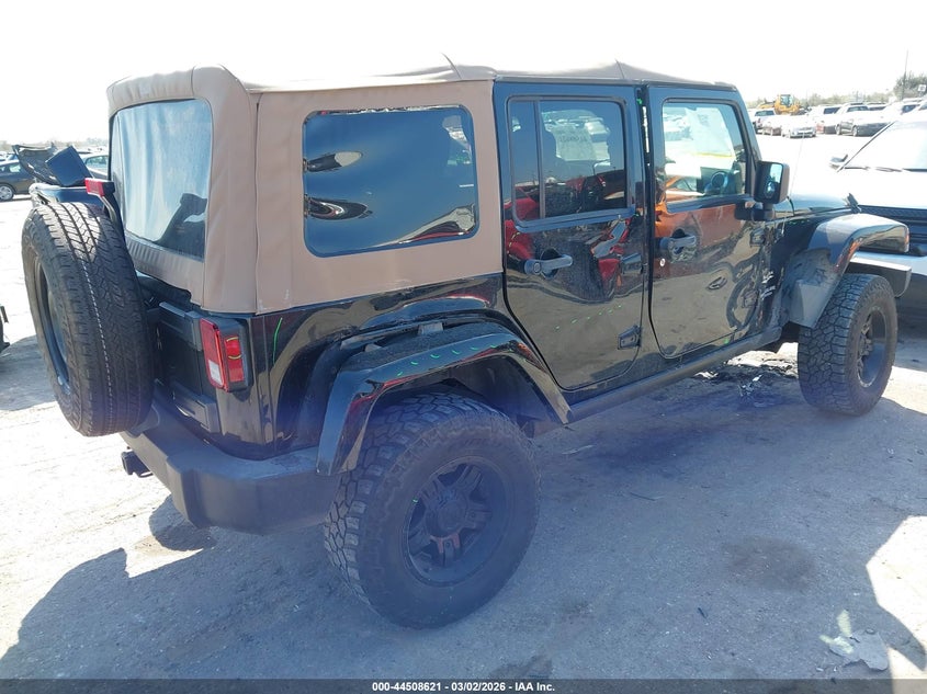 2013 Jeep Wrangler Unlimited Sahara