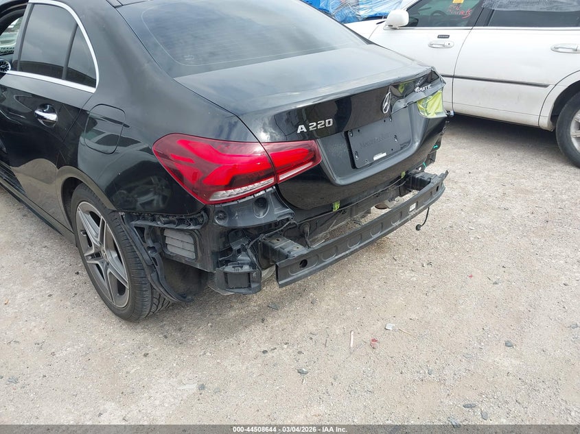 2020 Mercedes-Benz A 220 4Matic VIN: W1K3G4FB2LW046980 Lot: 44508644