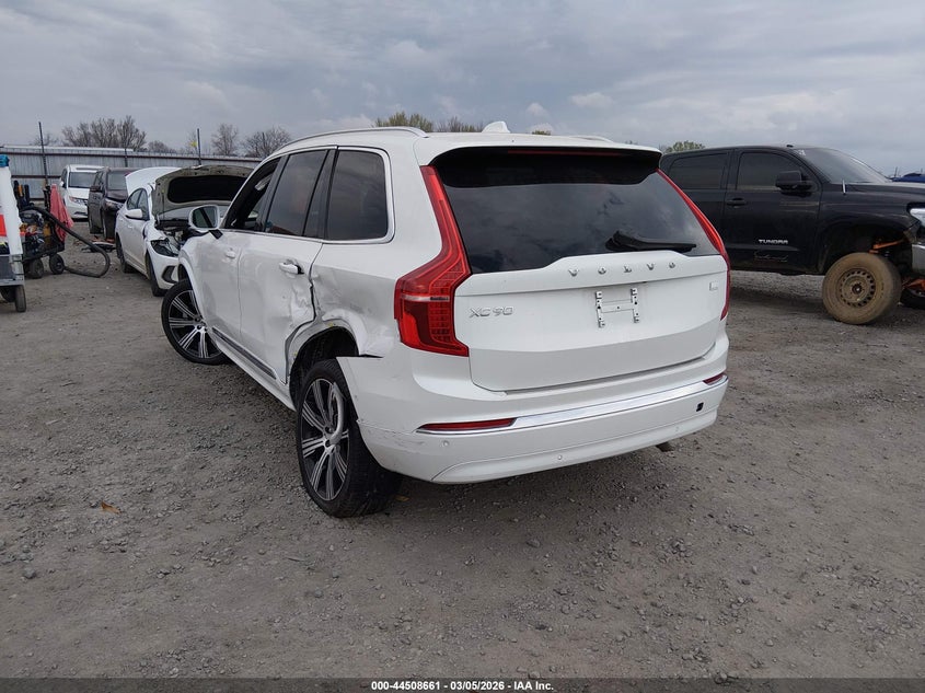 2024 Volvo Xc90 Recharge Plug-In Hybrid T8 Ultimate Bright Theme 7-Seater