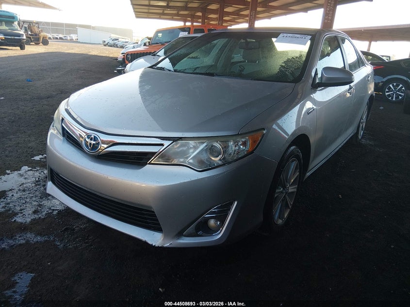2013 Toyota Camry Hybrid Xle