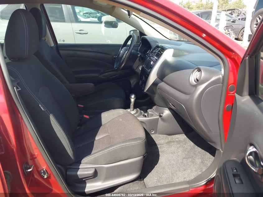 2017 Nissan Versa 1.6 Sv