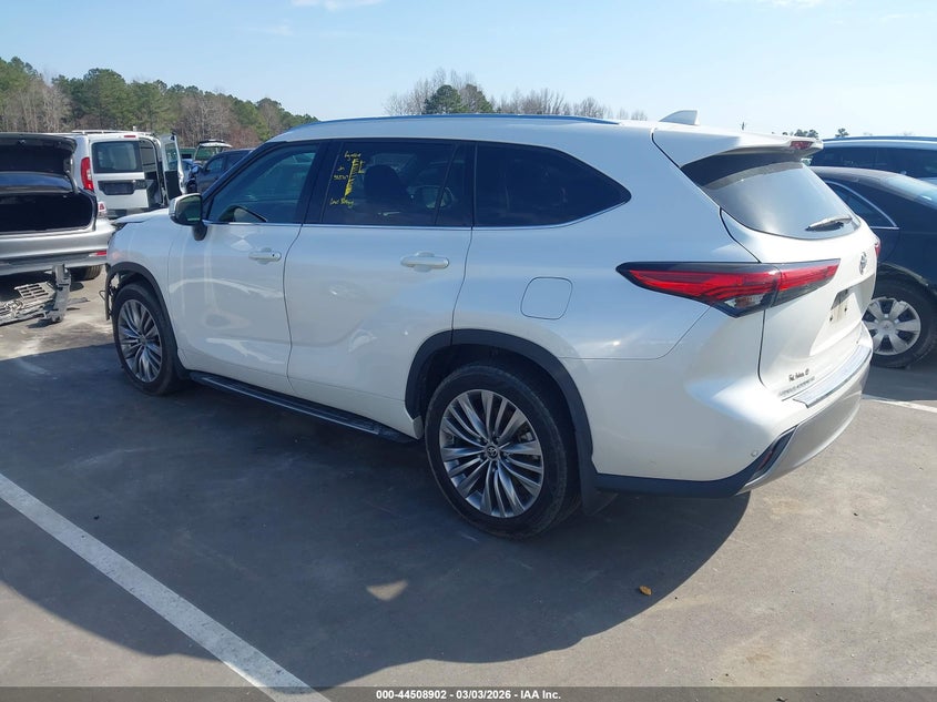 2021 Toyota Highlander Platinum