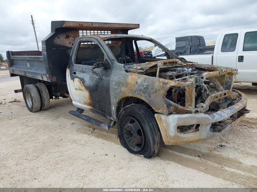2022 RAM 5500 CHASSIS TRADESMAN/SLT