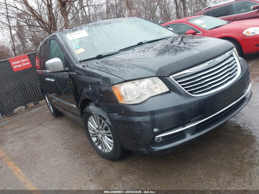 2014 Chrysler Town & Country