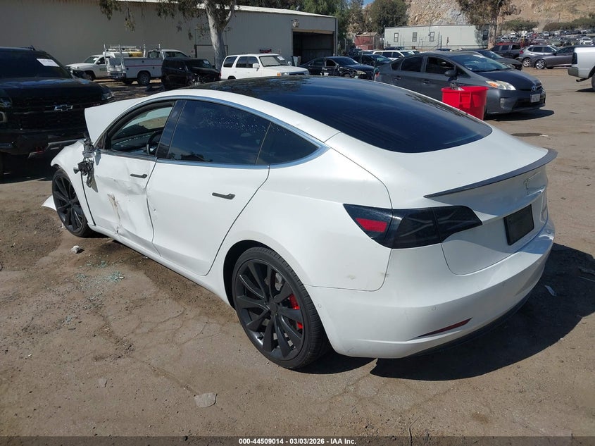 2019 Tesla Model 3 Long Range/Performance