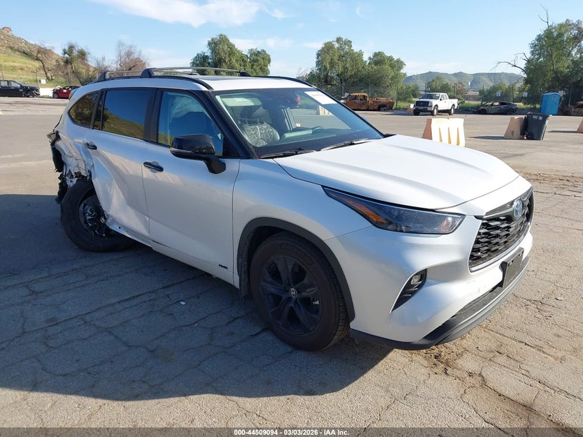 2024 Toyota Highlander Hybrid Xle Nightshade
