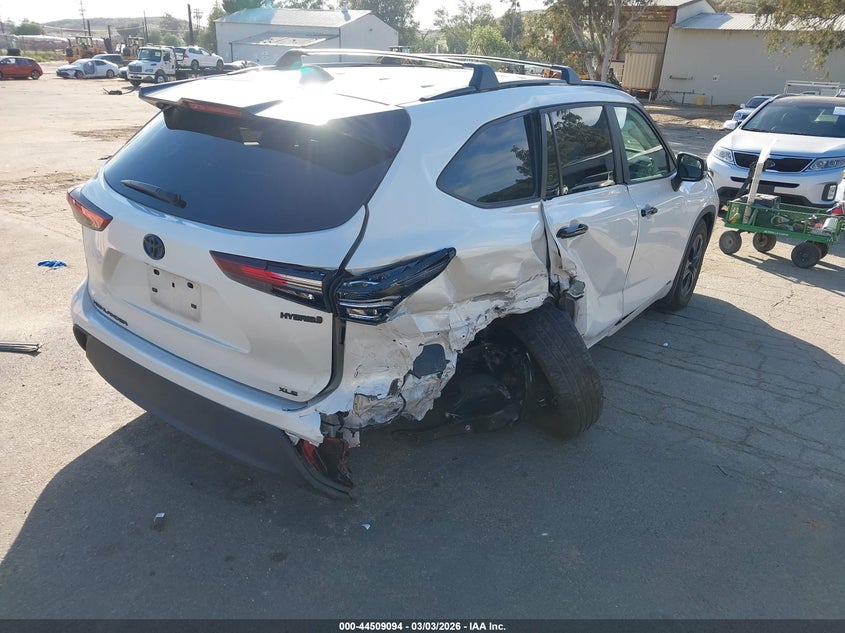 2024 Toyota Highlander Hybrid Xle Nightshade