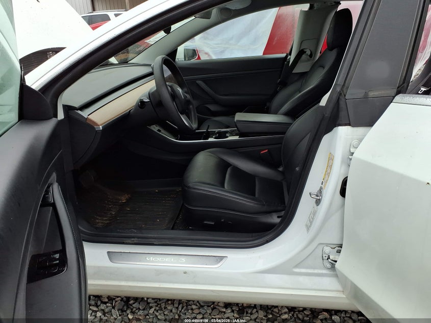 2020 Tesla Model 3 Standard Range Plus Rear-Wheel Drive/Standard Range Rear-Wheel Drive