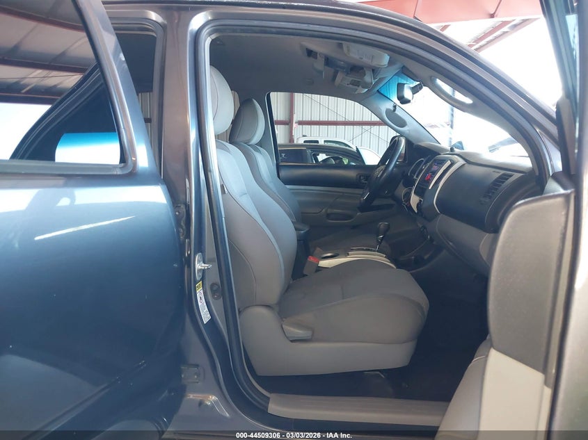 2013 Toyota Tacoma Base V6