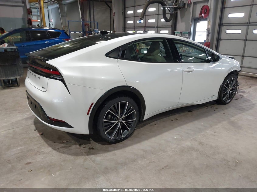 2024 Toyota Prius Xle Awd-E