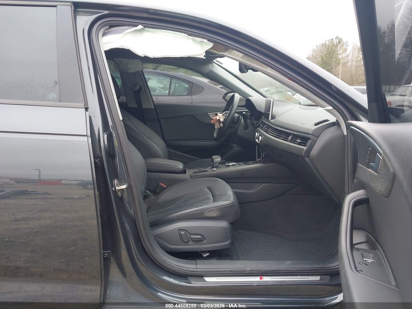 2018 Audi A4 2.0T Tech Ultra Premium/2.0T Ultra Premium