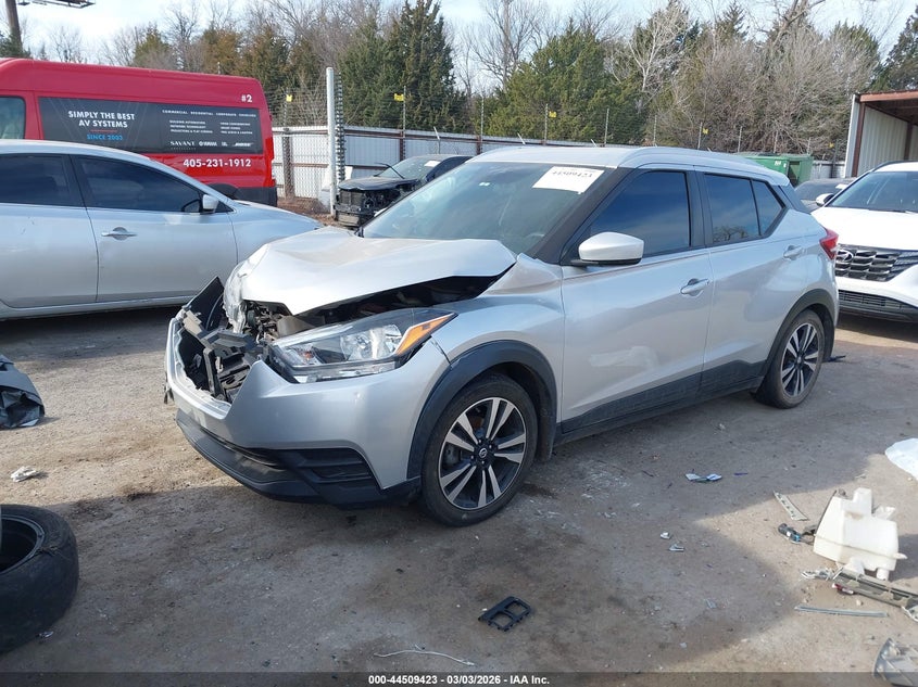 2020 Nissan Kicks Sv Xtronic Cvt