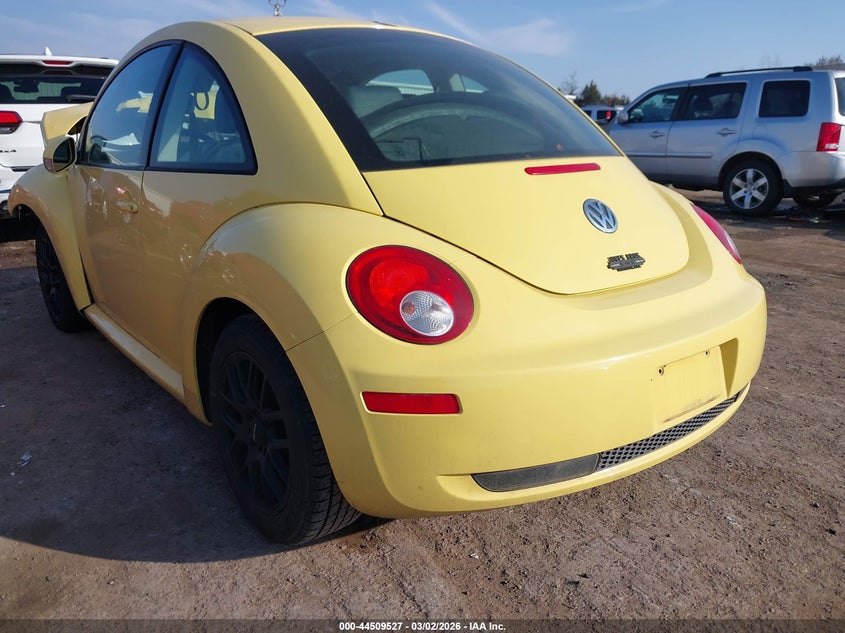 2010 Volkswagen New Beetle 2.5L Final Edition