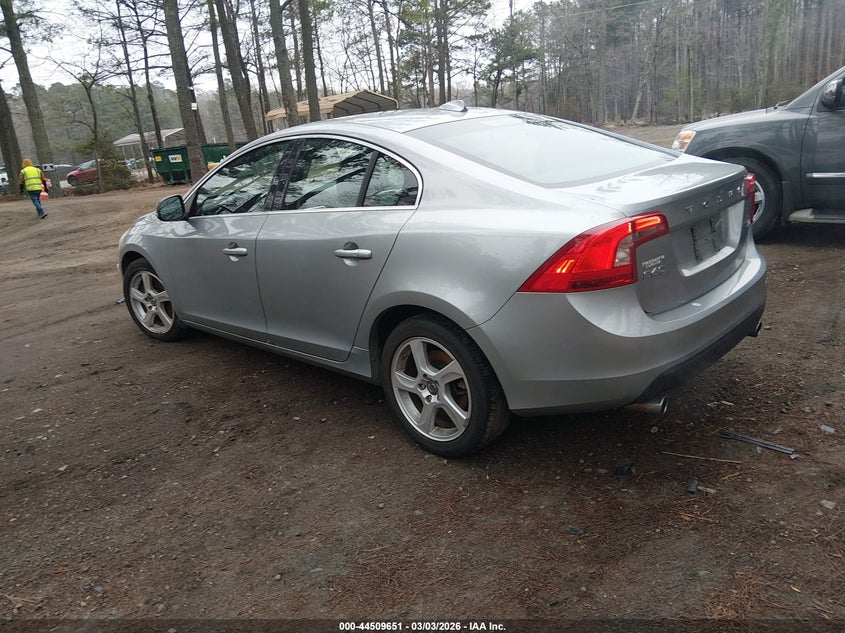 2013 Volvo S60 T5/T5 Platinum/T5 Premier/T5 Premier Plus