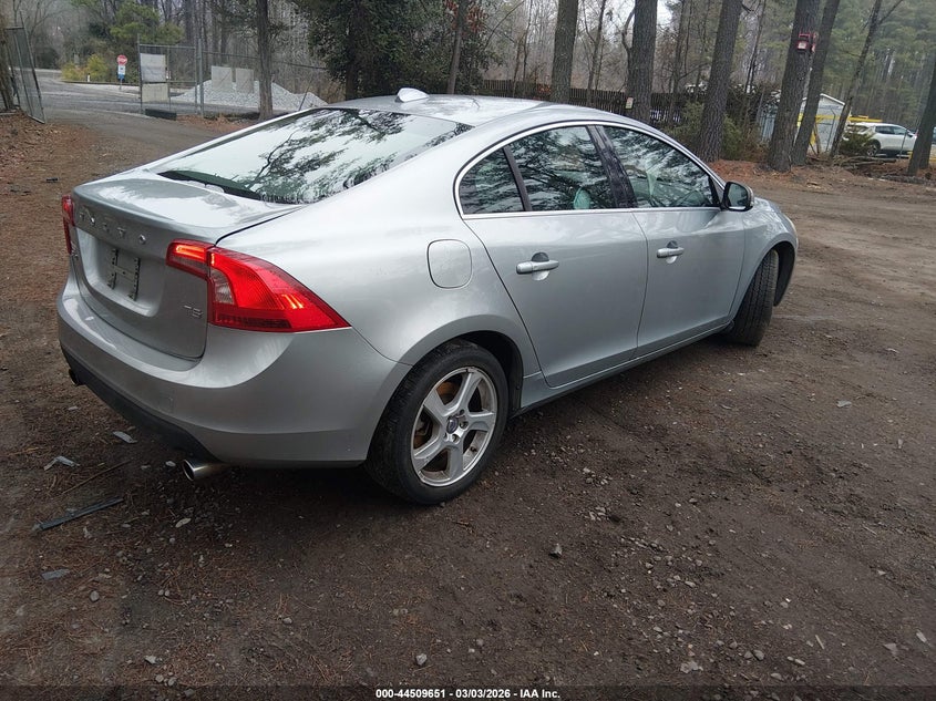 2013 Volvo S60 T5/T5 Platinum/T5 Premier/T5 Premier Plus