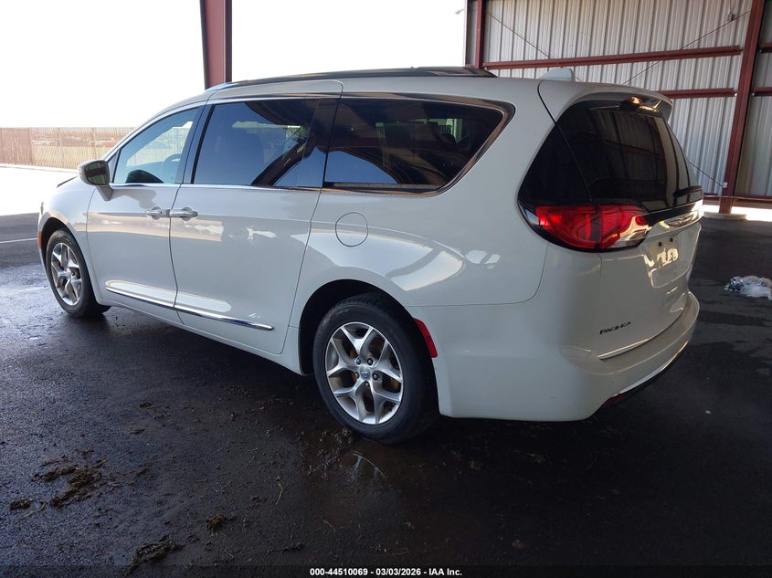 2020 Chrysler Pacifica Touring L