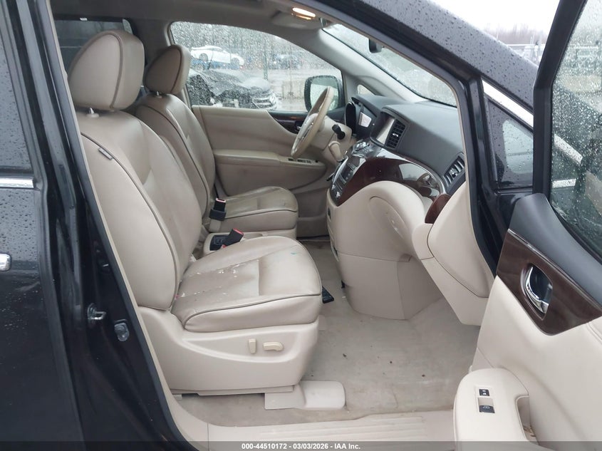2014 Nissan Quest Le