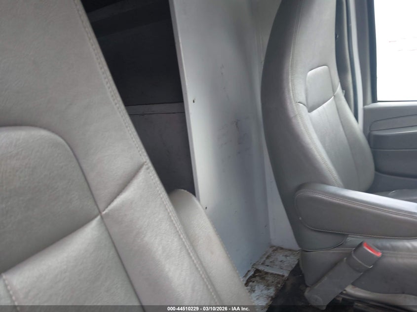 2014 CHEVROLET EXPRESS CUTAWAY 3500 N/A