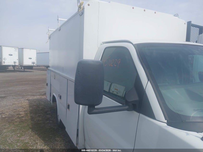 2014 CHEVROLET EXPRESS CUTAWAY 3500 N/A